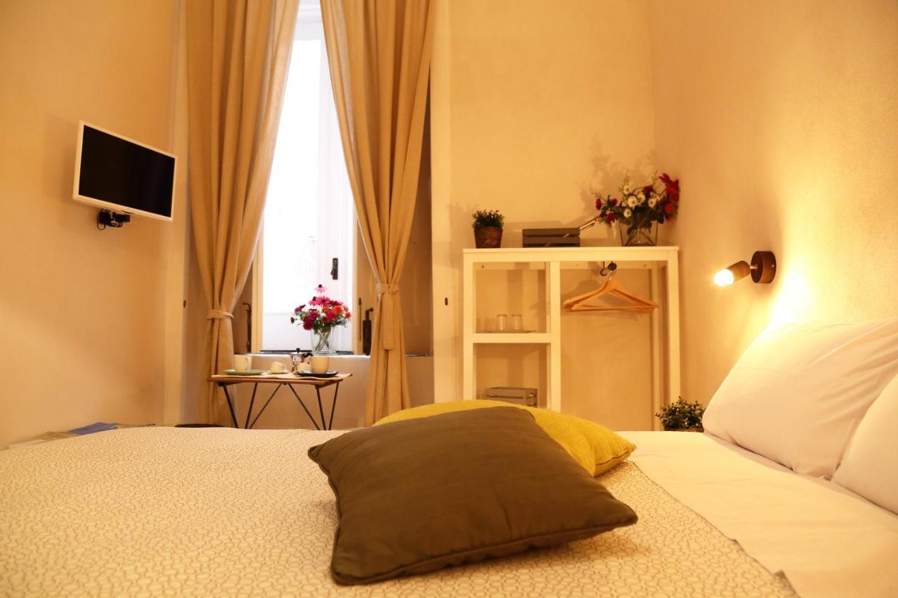 B&B Patane' Napels Buitenkant foto